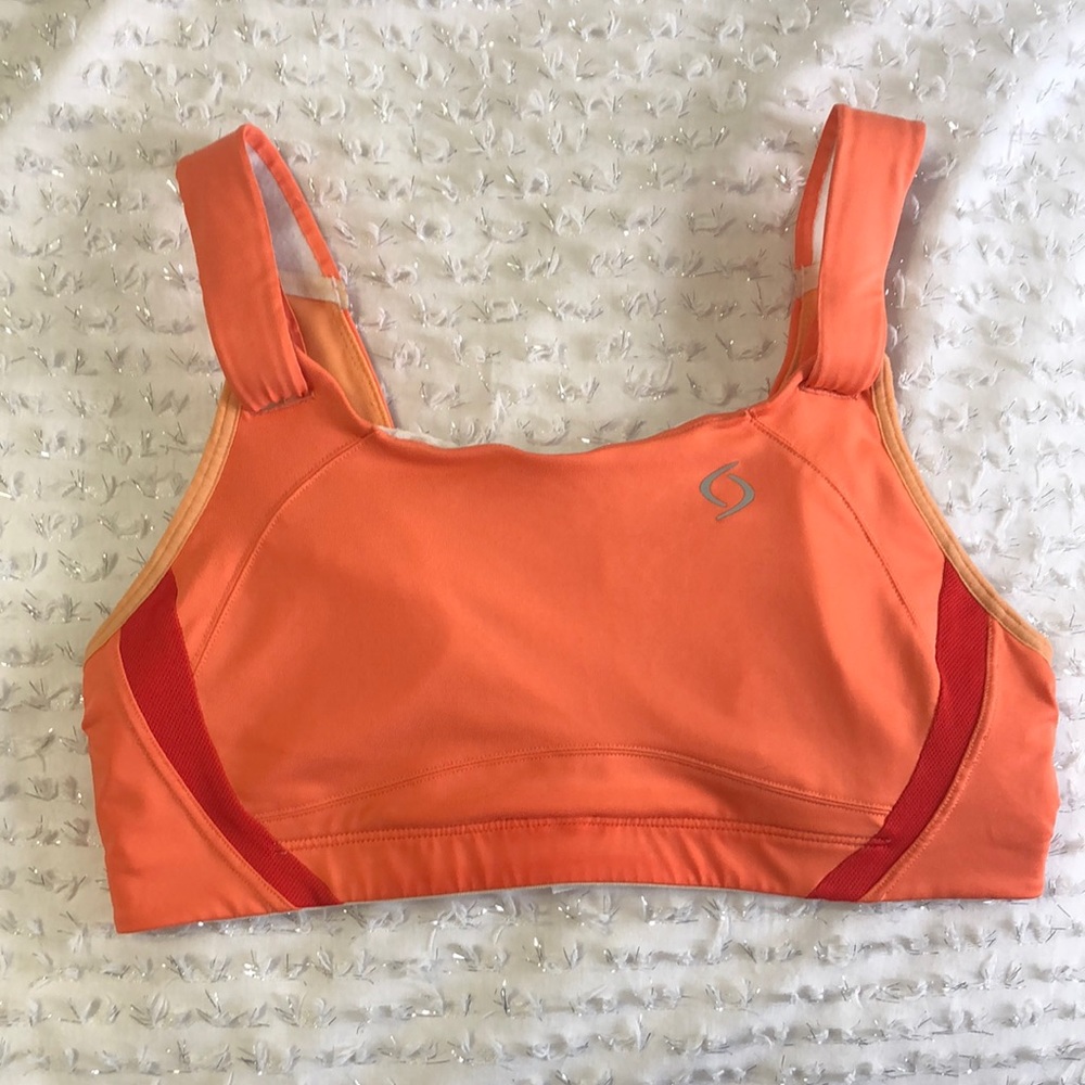32D Sports bra